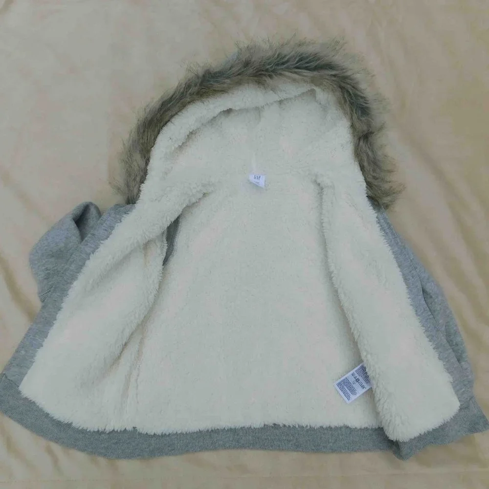 Gap 4T Thick Soft Sherpa-Lined Zip Front Logo Hoodie